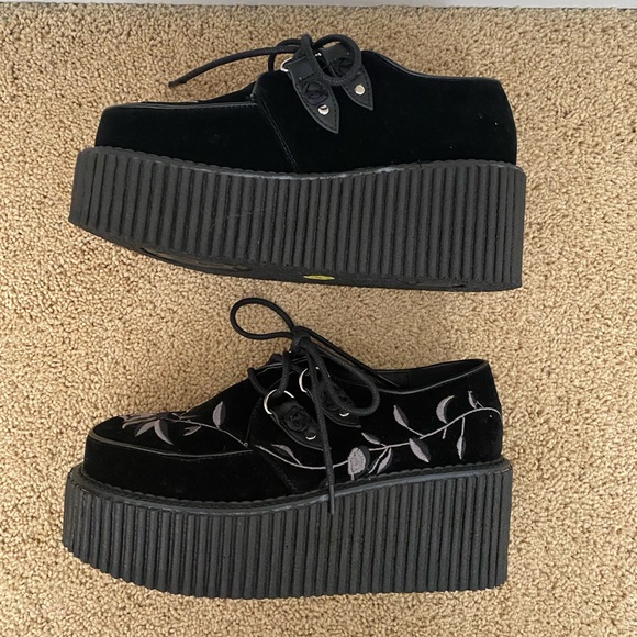 Demonia Platform Velvet Lace Ups - Picture 6 of 9